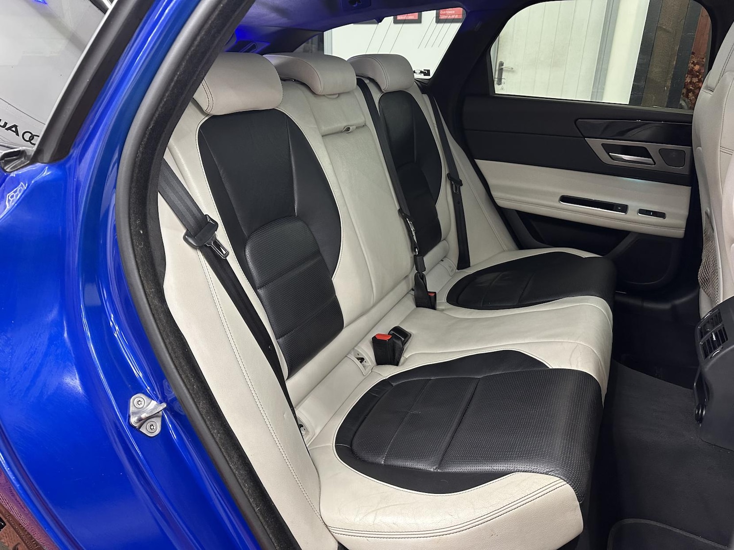 Used Jaguar XF 2019 for sale - 77573137: Photo 31