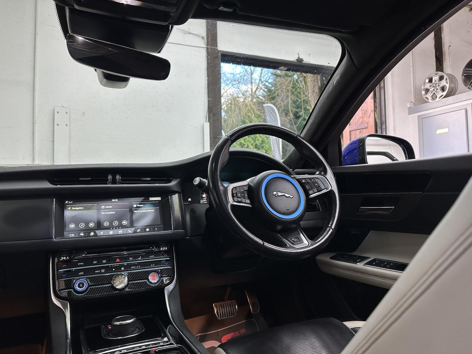 Used Jaguar XF 2019 for sale - 77573137: Photo 33