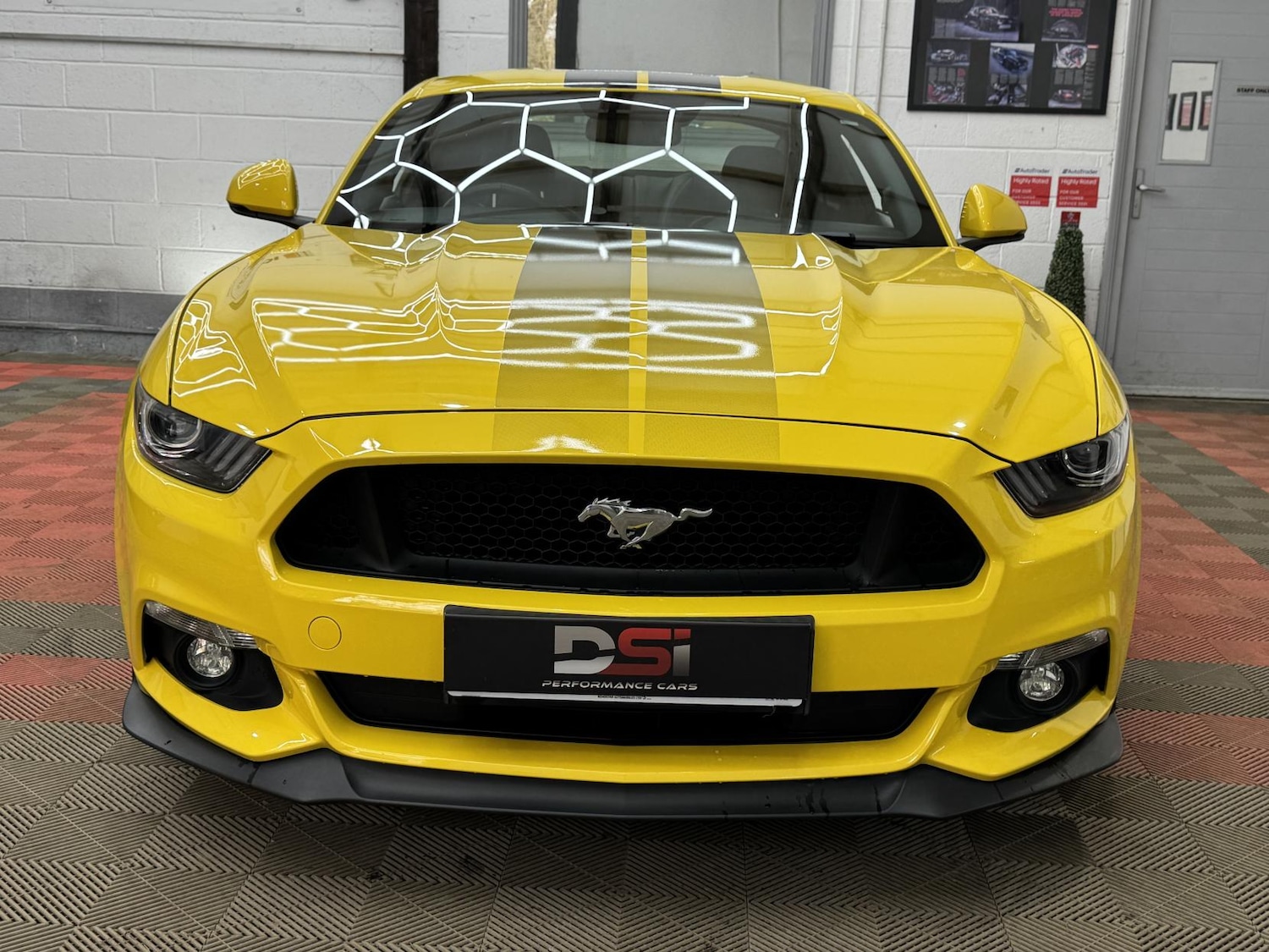 Used Ford Mustang 2016 for sale - 77992037: Photo 2