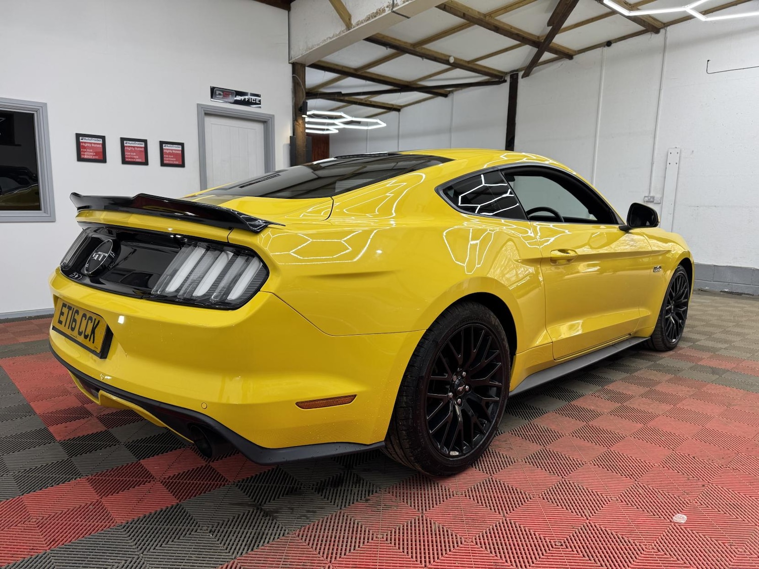 Used Ford Mustang 2016 for sale - 77992037: Photo 6