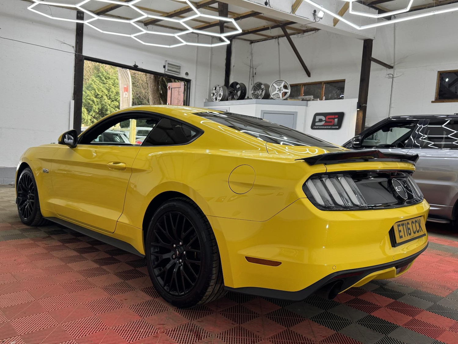 Used Ford Mustang 2016 for sale - 77992037: Photo 8