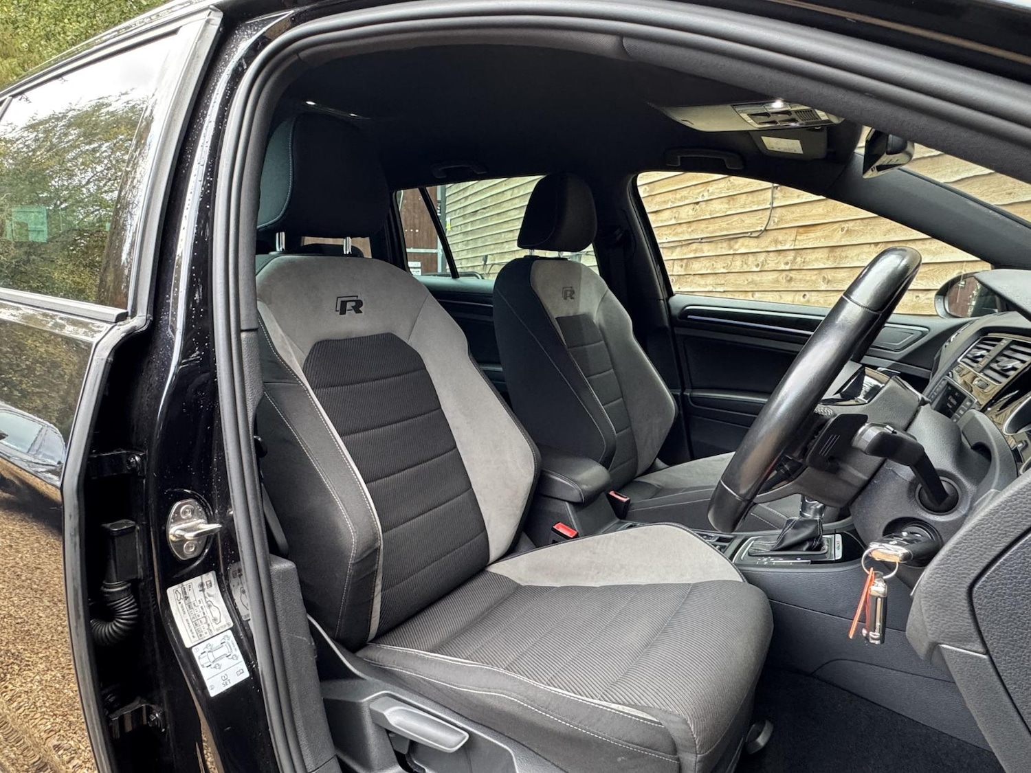 Used Volkswagen Golf 2015 for sale - 76332792: Photo 17