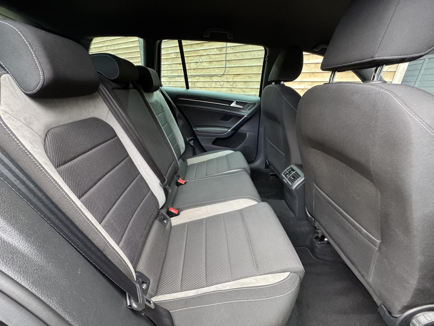 Used Volkswagen Golf 2015 for sale - 76332792: Photo 20