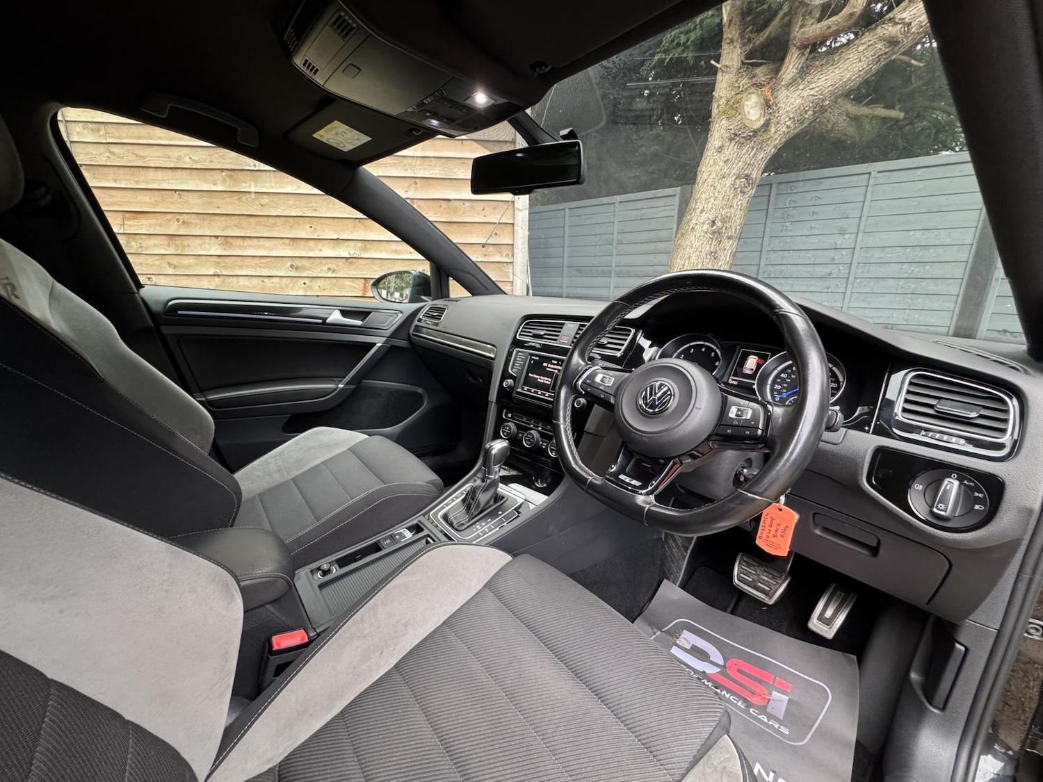 Used Volkswagen Golf 2015 for sale - 76332792: Photo 22