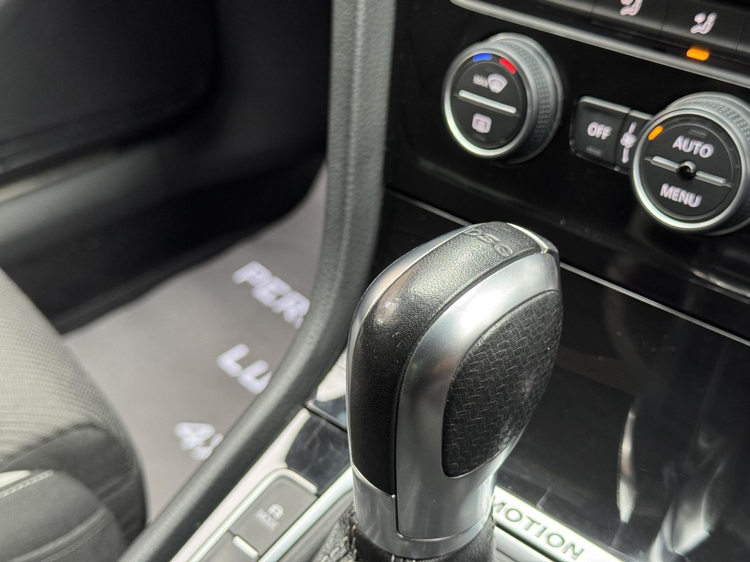 Used Volkswagen Golf 2015 for sale - 76332792: Photo 42