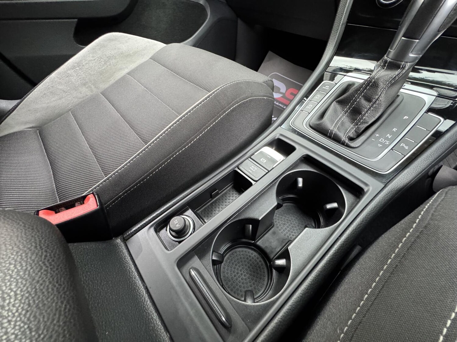 Used Volkswagen Golf 2015 for sale - 76332792: Photo 45