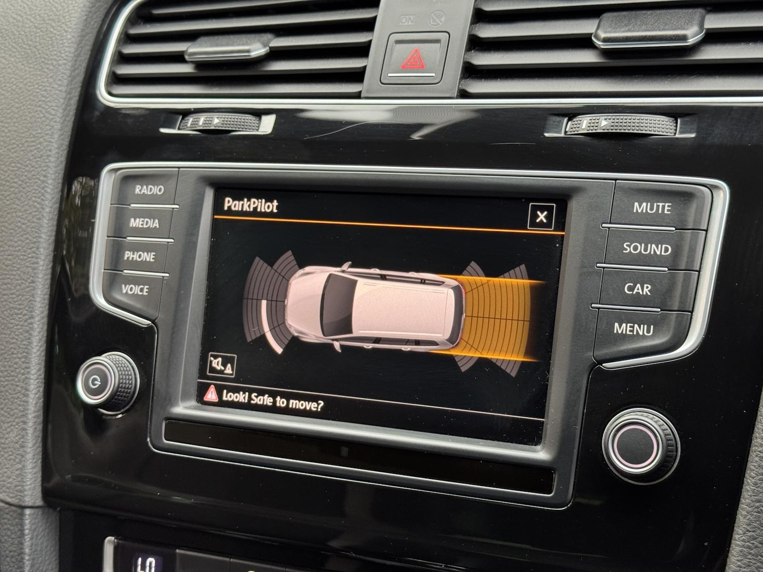 Used Volkswagen Golf 2015 for sale - 76332792: Photo 52