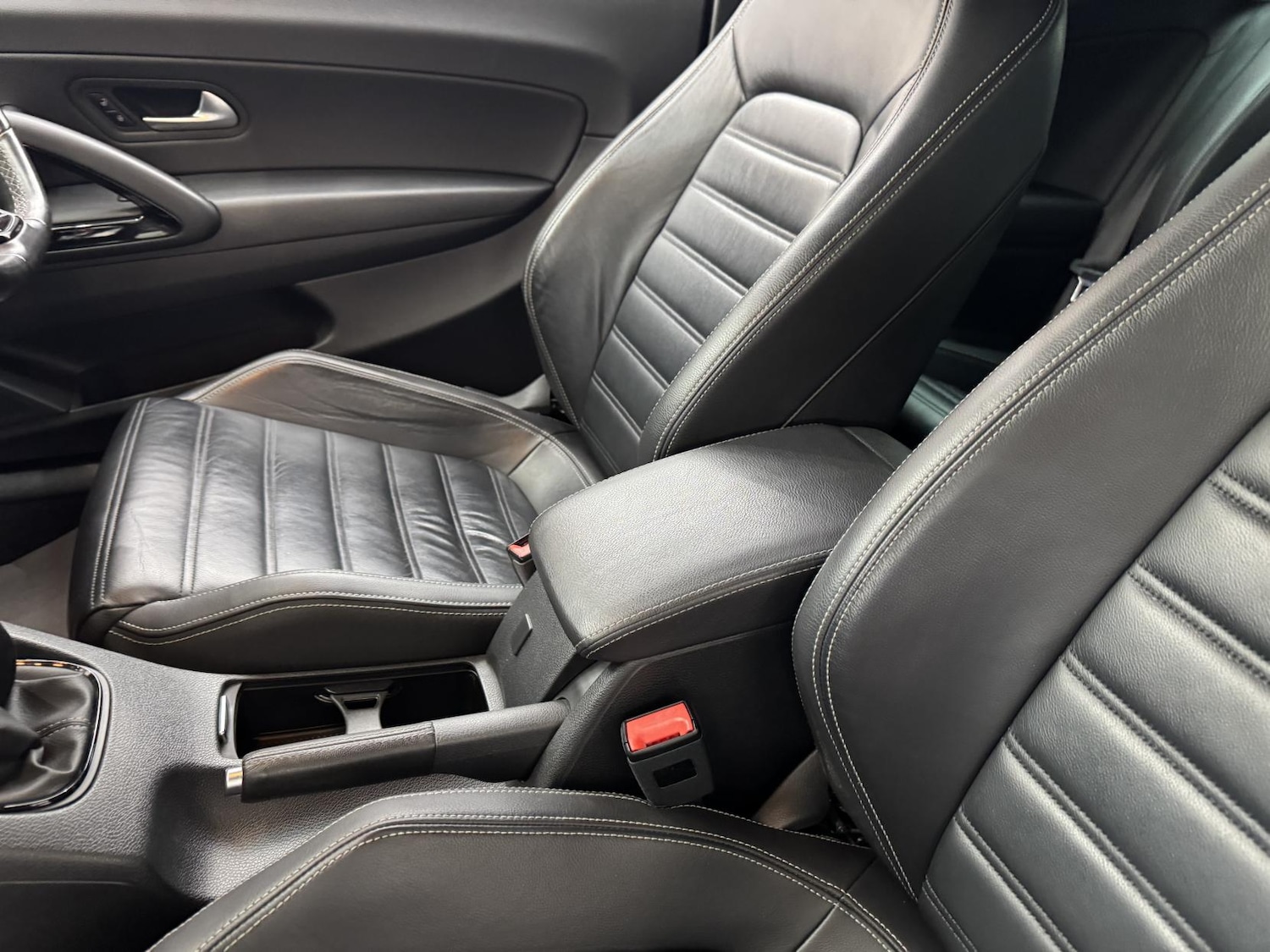 Used Volkswagen Scirocco 2017 for sale - 78112768: Photo 27