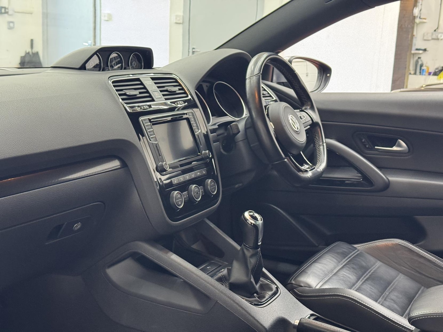 Used Volkswagen Scirocco 2017 for sale - 78112768: Photo 28