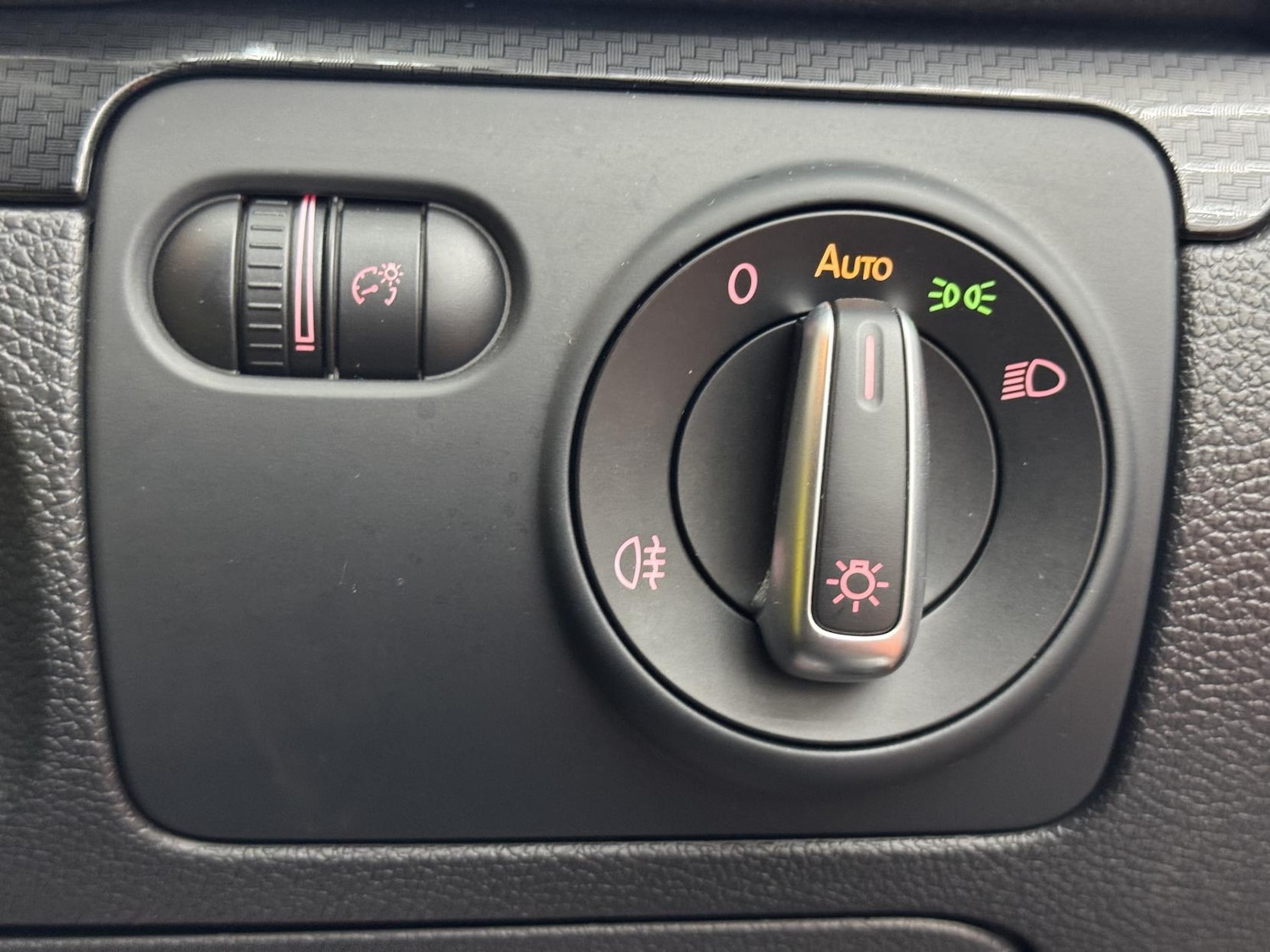 Used Volkswagen Scirocco 2017 for sale - 78112768: Photo 29