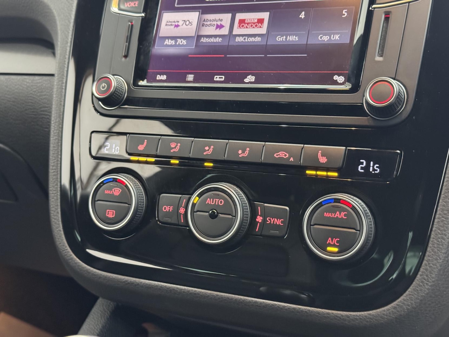 Used Volkswagen Scirocco 2017 for sale - 78112768: Photo 35