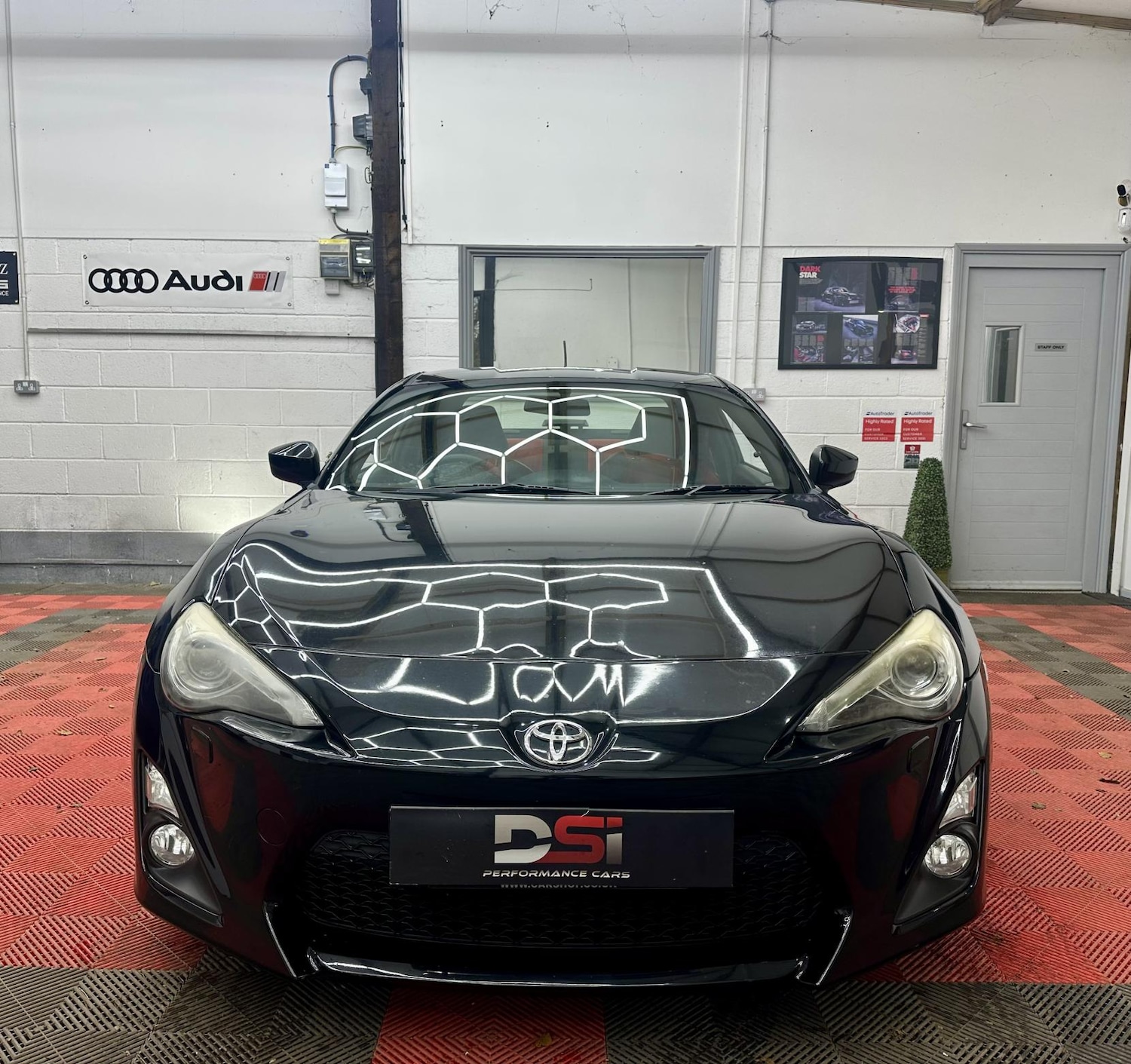 Used Toyota GT86 2012 for sale - 76882183: Photo 2