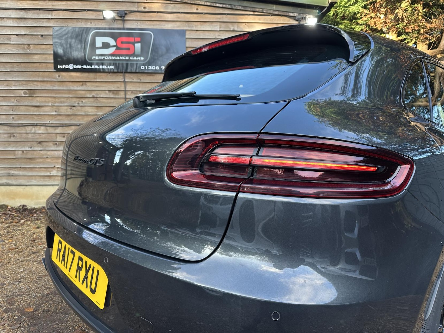 Used Porsche Macan 2017 for sale - 76650030: Photo 16