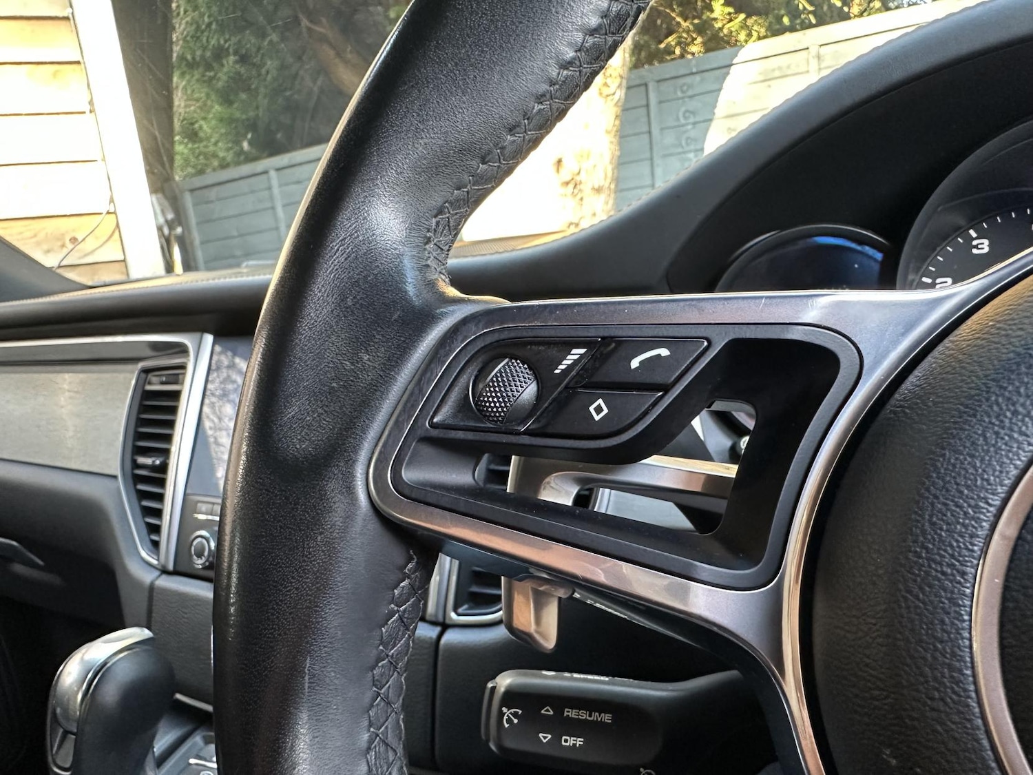 Used Porsche Macan 2017 for sale - 76650030: Photo 17