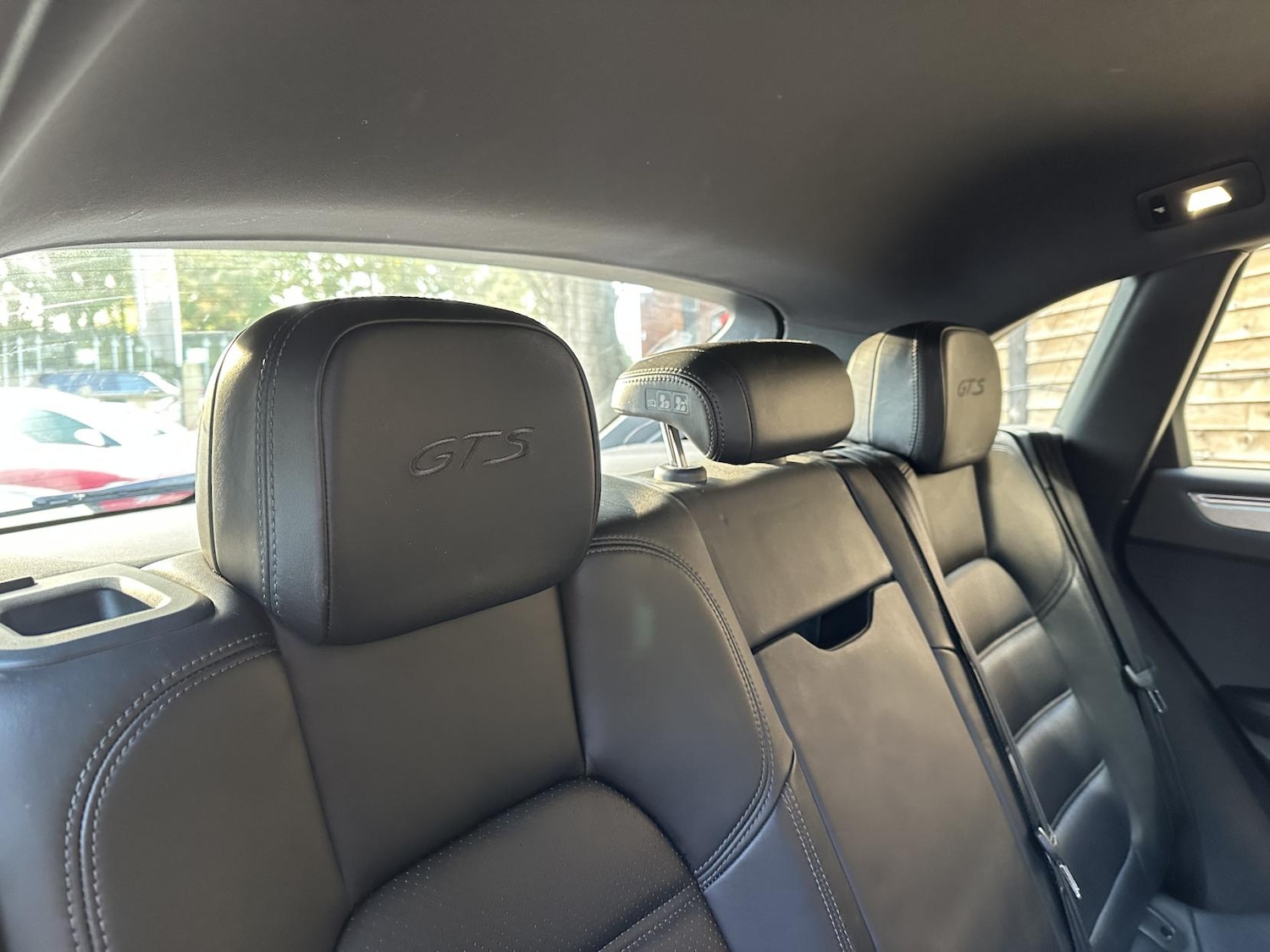 Used Porsche Macan 2017 for sale - 76650030: Photo 33