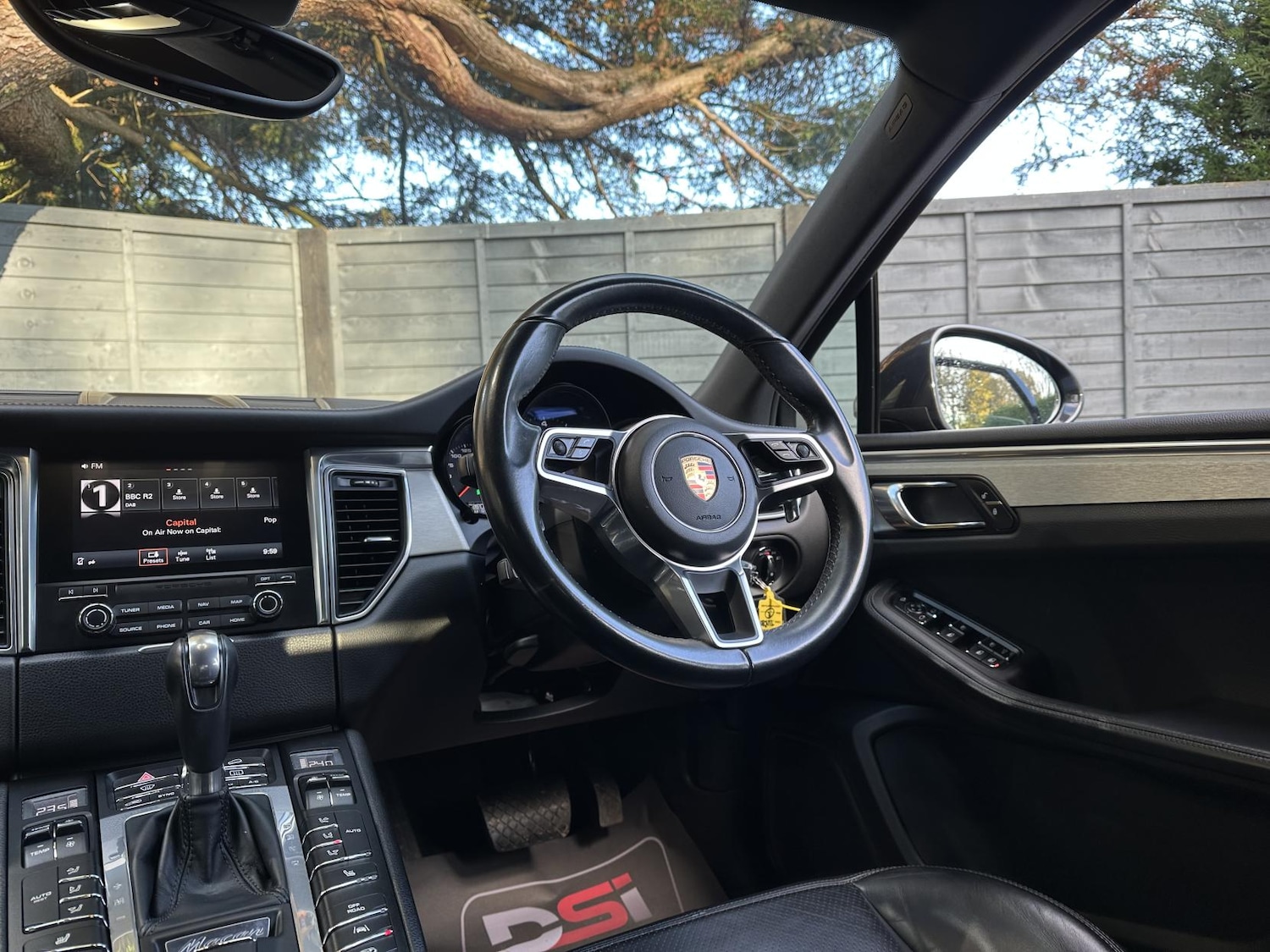 Used Porsche Macan 2017 for sale - 76650030: Photo 35