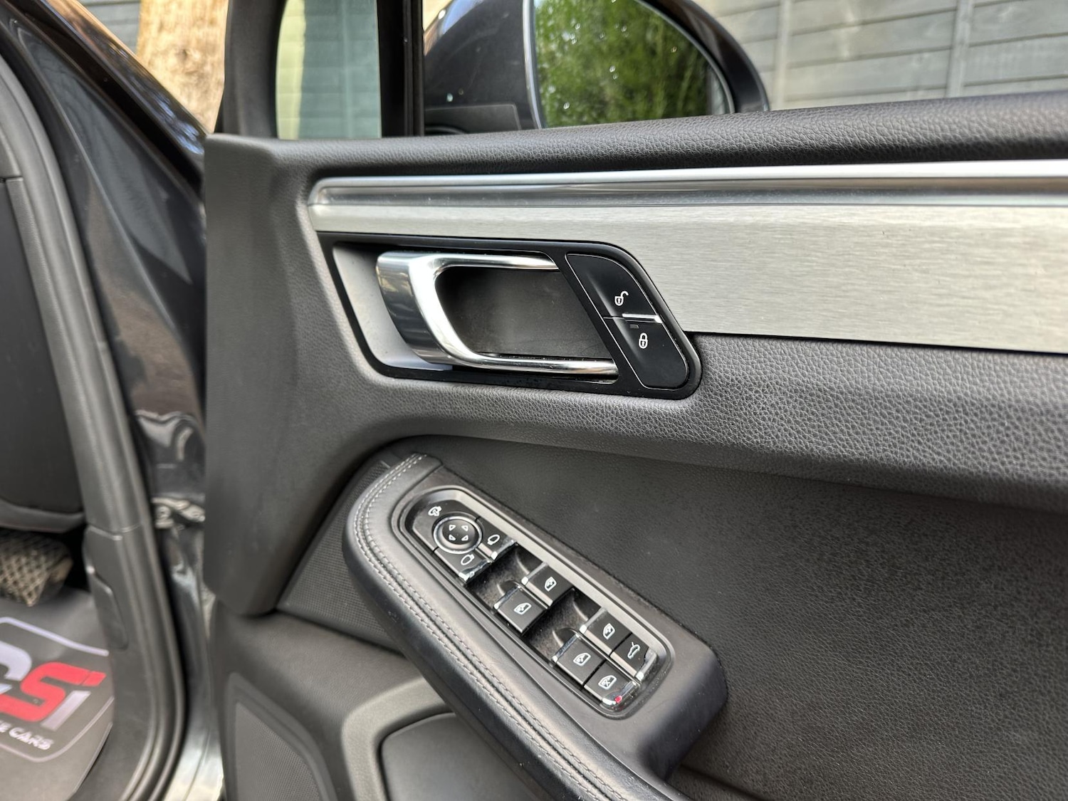 Used Porsche Macan 2017 for sale - 76650030: Photo 39