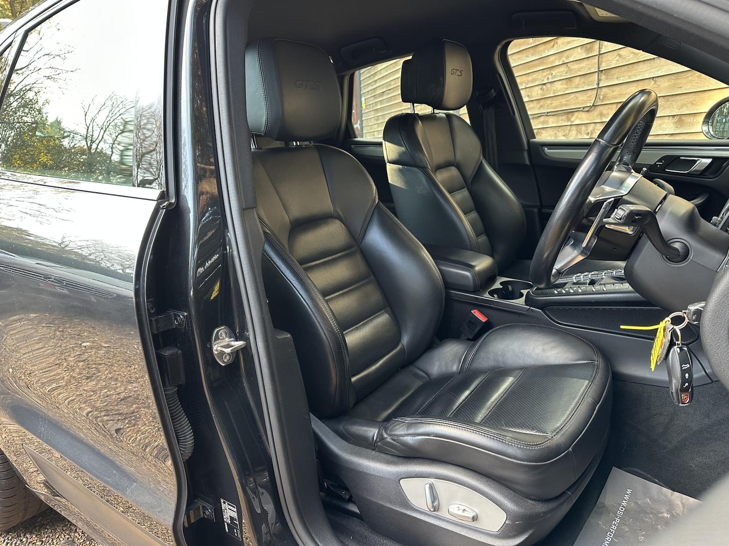 Used Porsche Macan 2017 for sale - 76650030: Photo 40