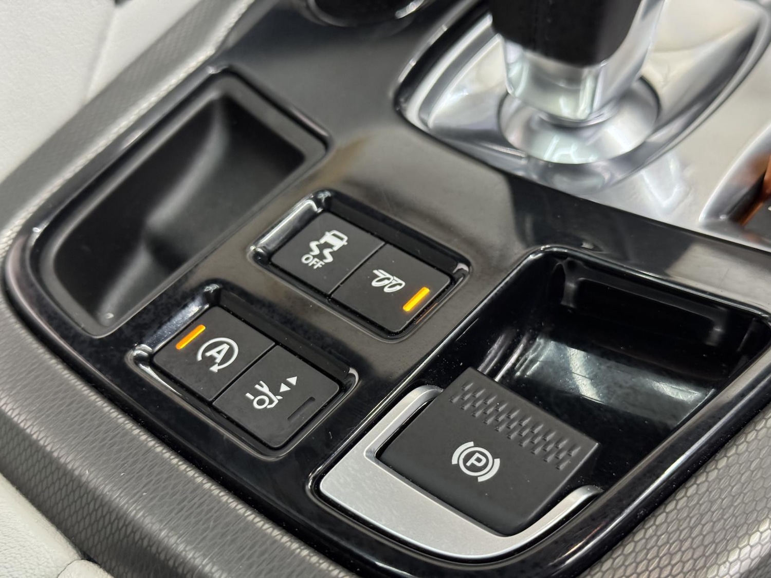 Used Jaguar F-Type 2015 for sale - 77210684: Photo 37