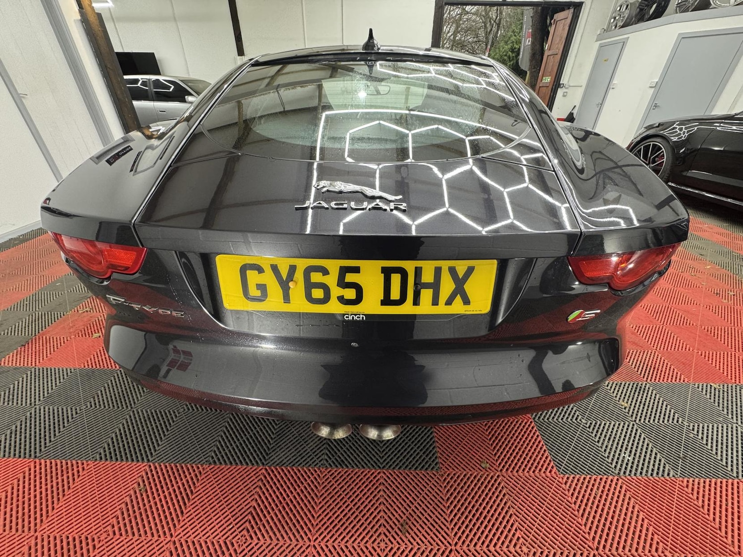 Used Jaguar F-Type 2015 for sale - 77210684: Photo 6