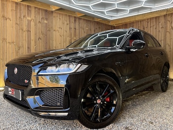 Used Jaguar F-Pace 2017 for sale - 78555864: Photo