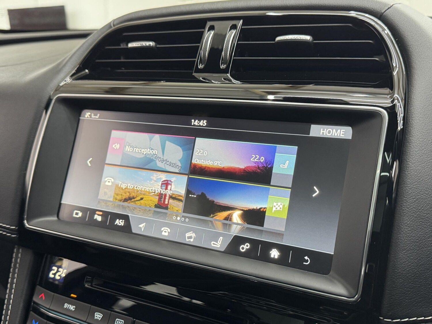 Used Jaguar F-Pace 2016 for sale - 77476635: Photo 37