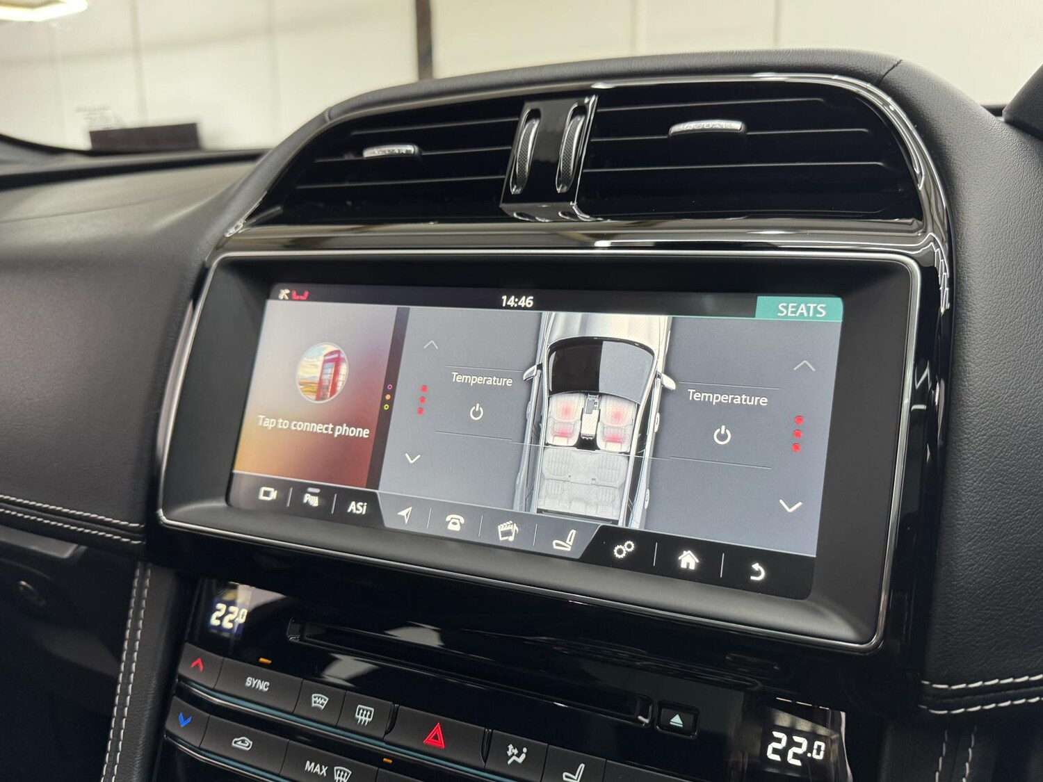 Used Jaguar F-Pace 2016 for sale - 77476635: Photo 40