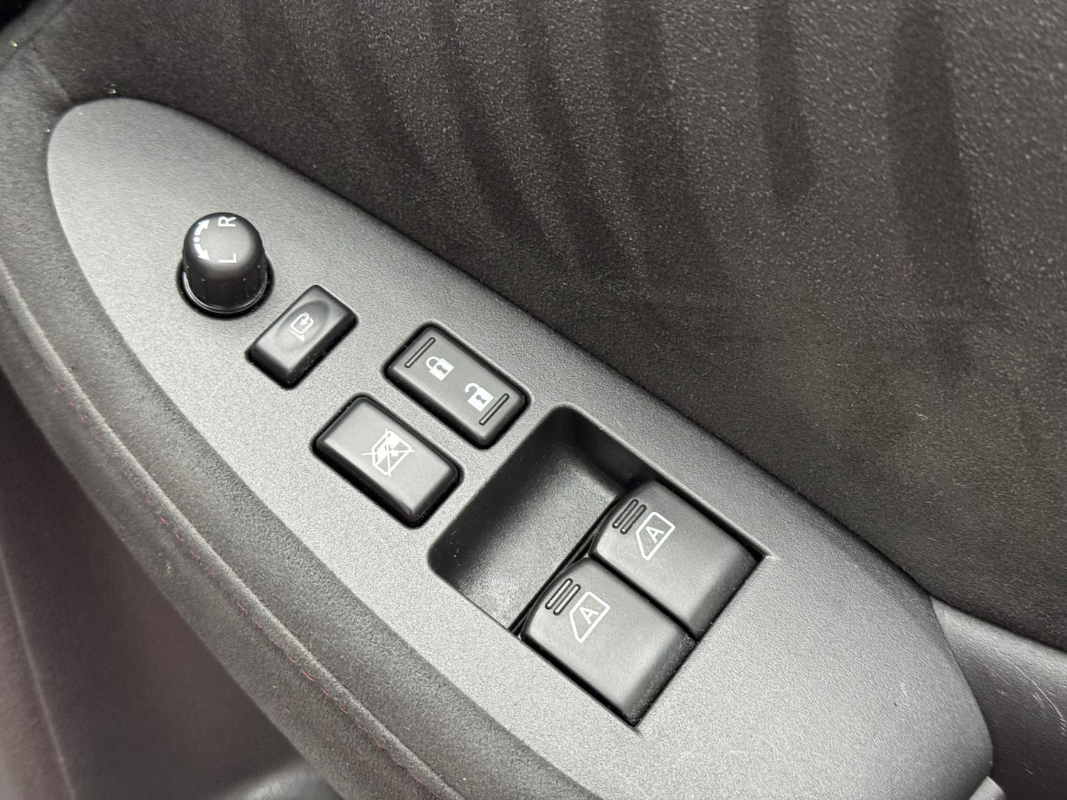 Used Nissan 370 Z 2017 for sale - 77532300: Photo 15