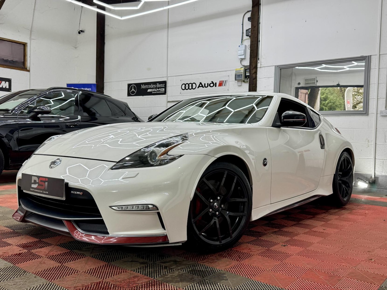 Used Nissan 370 Z 2017 for sale - 77532300: Photo 3