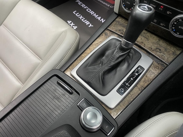Used Mercedes-Benz C Class 2010 for sale - 76279207: Photo 32