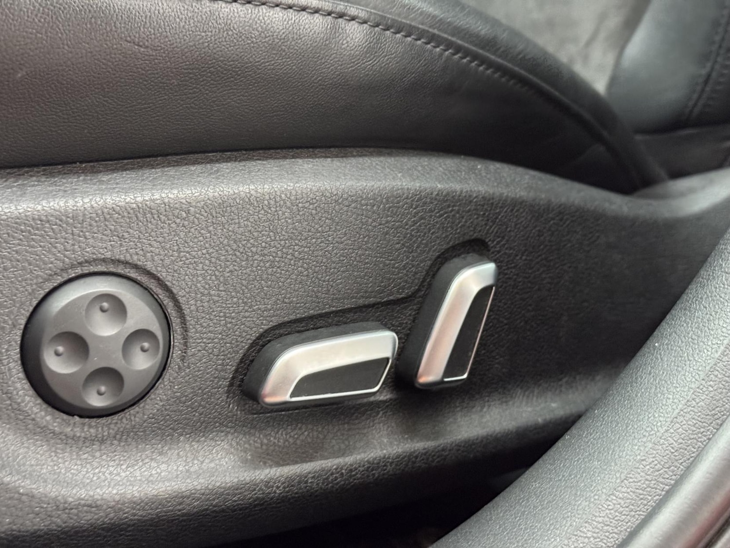 Used Audi A4 2015 for sale - 77804012: Photo 31