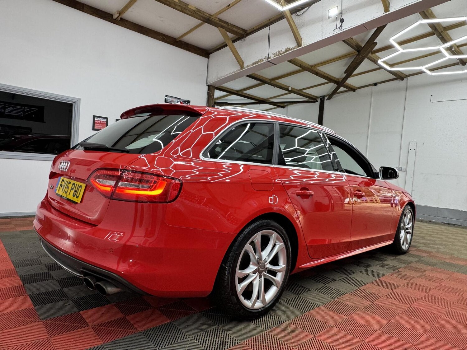 Used Audi A4 2015 for sale - 77804012: Photo 8