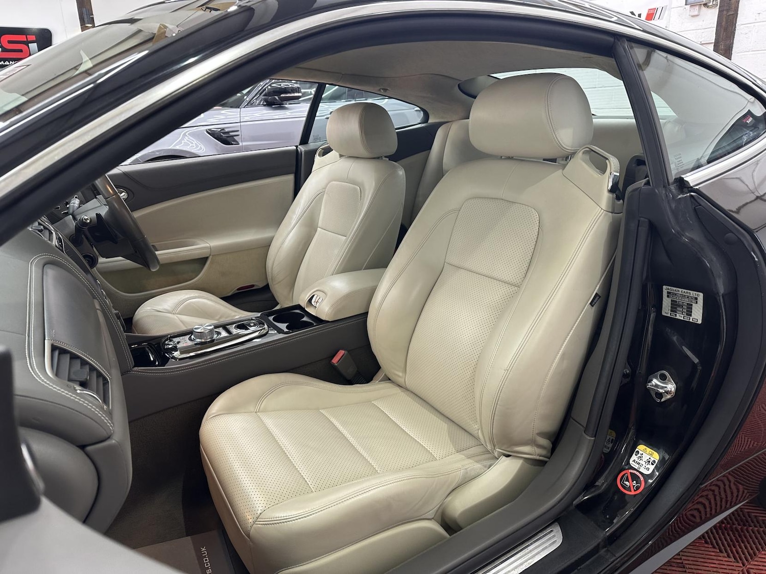 Used Jaguar XK 2010 for sale - 77807578: Photo 26