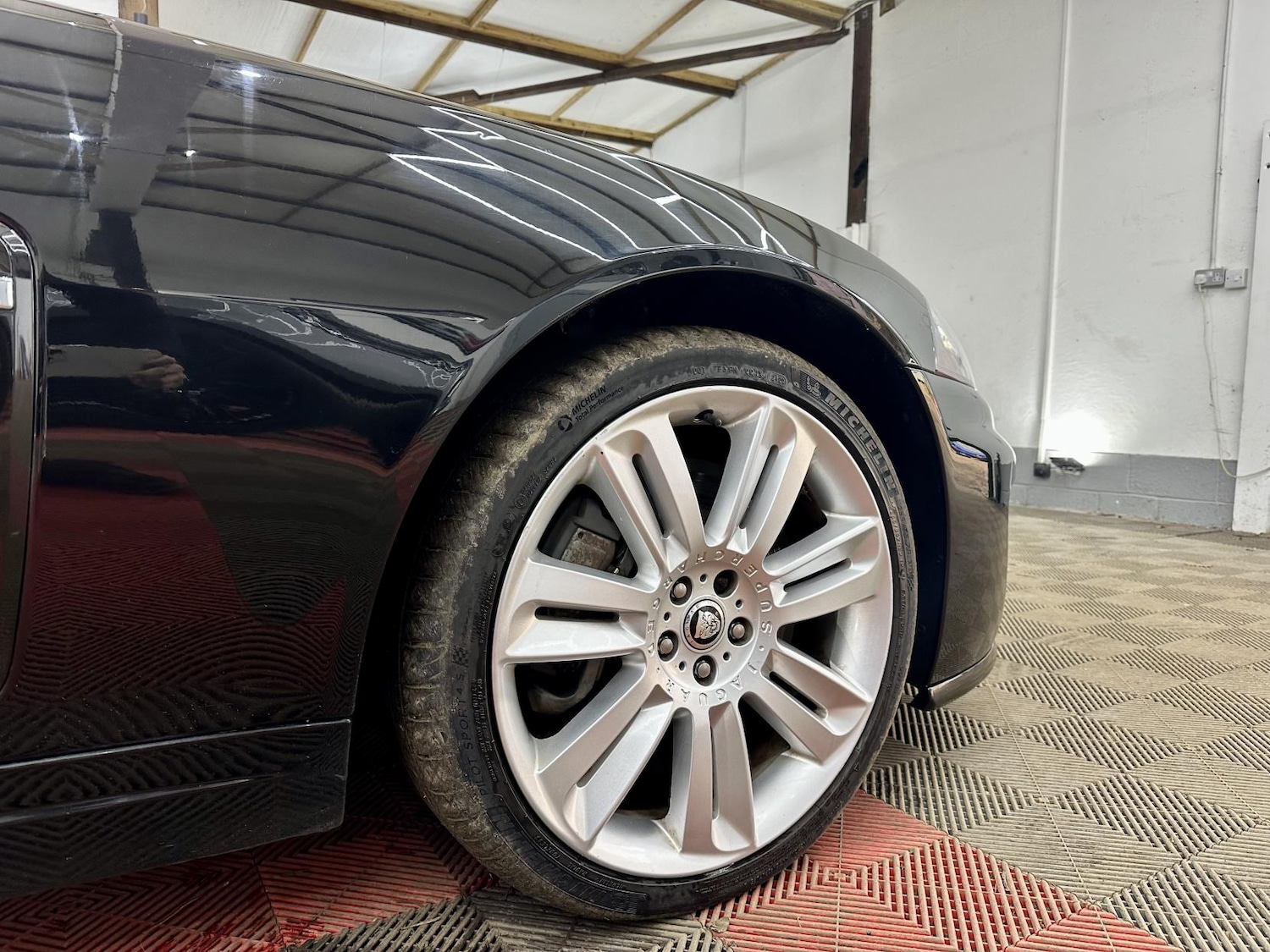 Used Jaguar XK 2010 for sale - 77807578: Photo 4