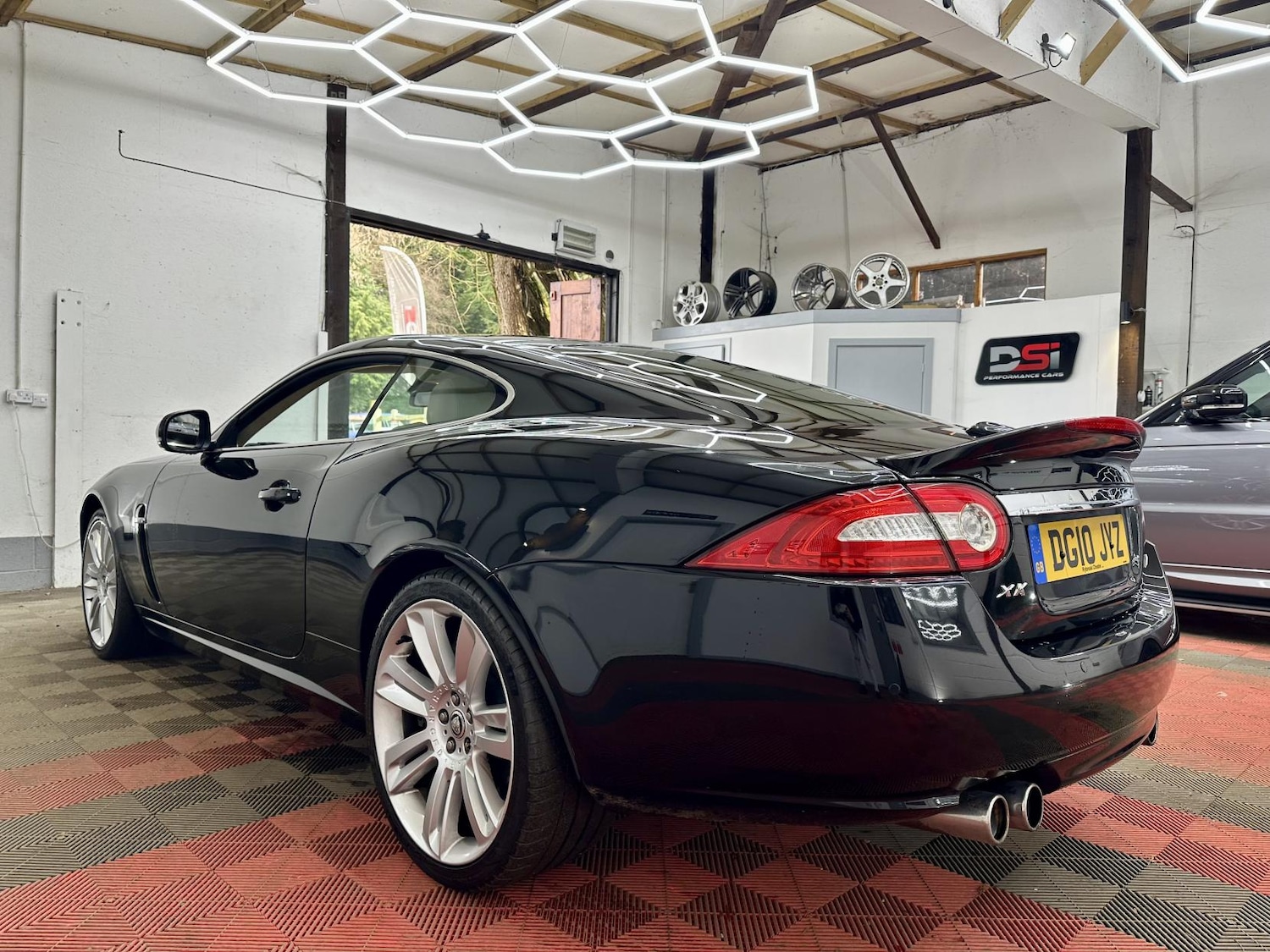 Used Jaguar XK 2010 for sale - 77807578: Photo 9