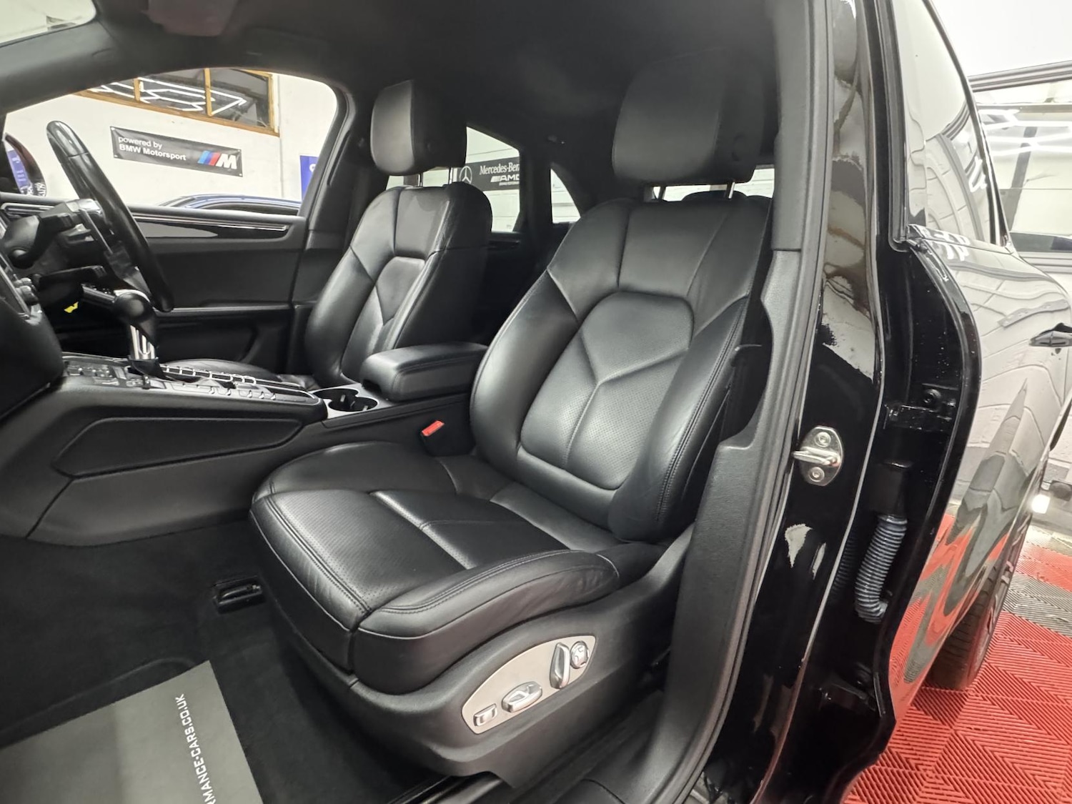 Used Porsche Macan 2017 for sale - 76911536: Photo 27