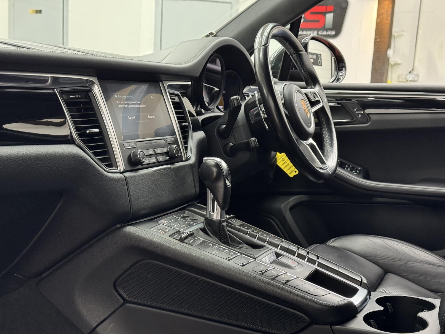 Used Porsche Macan 2017 for sale - 76911536: Photo 31