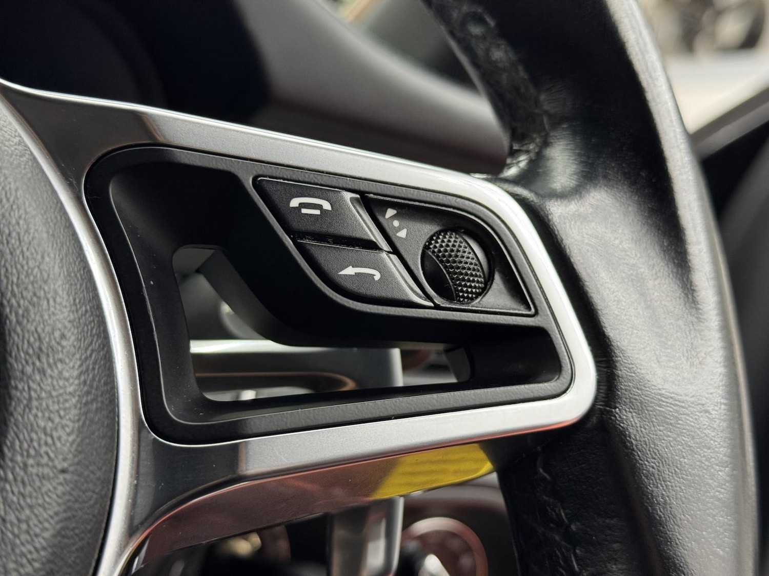 Used Porsche Macan 2017 for sale - 76911536: Photo 32