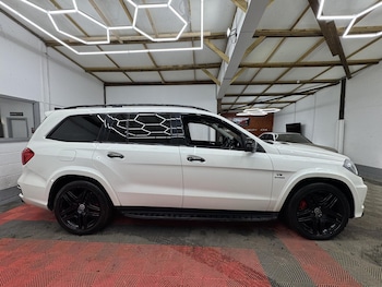 Used Mercedes-Benz GL Class 2013 for sale - 77450022: Photo
