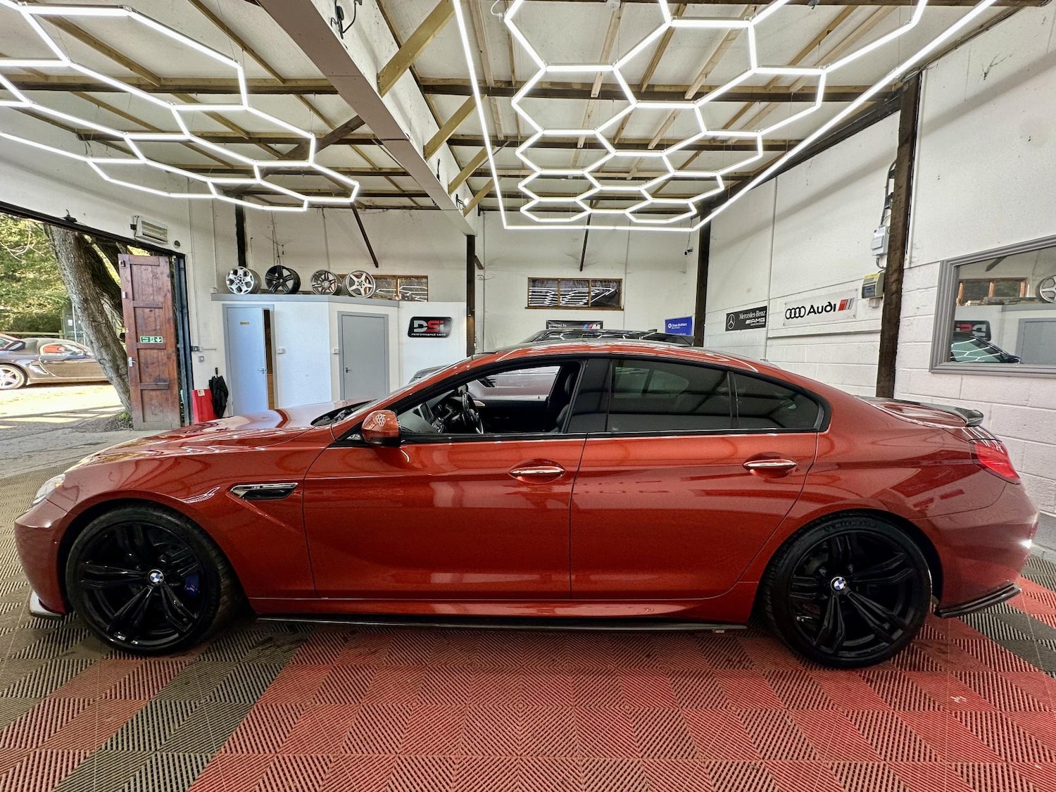 Used BMW M6 2014 for sale - 77921737: Photo 6
