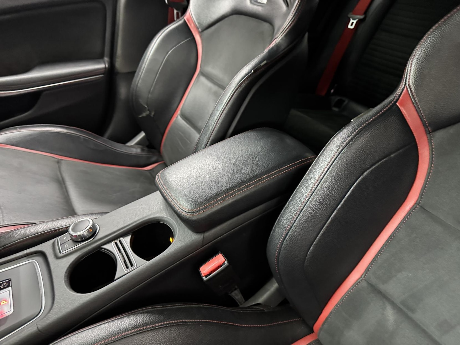 Used Mercedes-Benz CLA 2014 for sale - 77971462: Photo 24