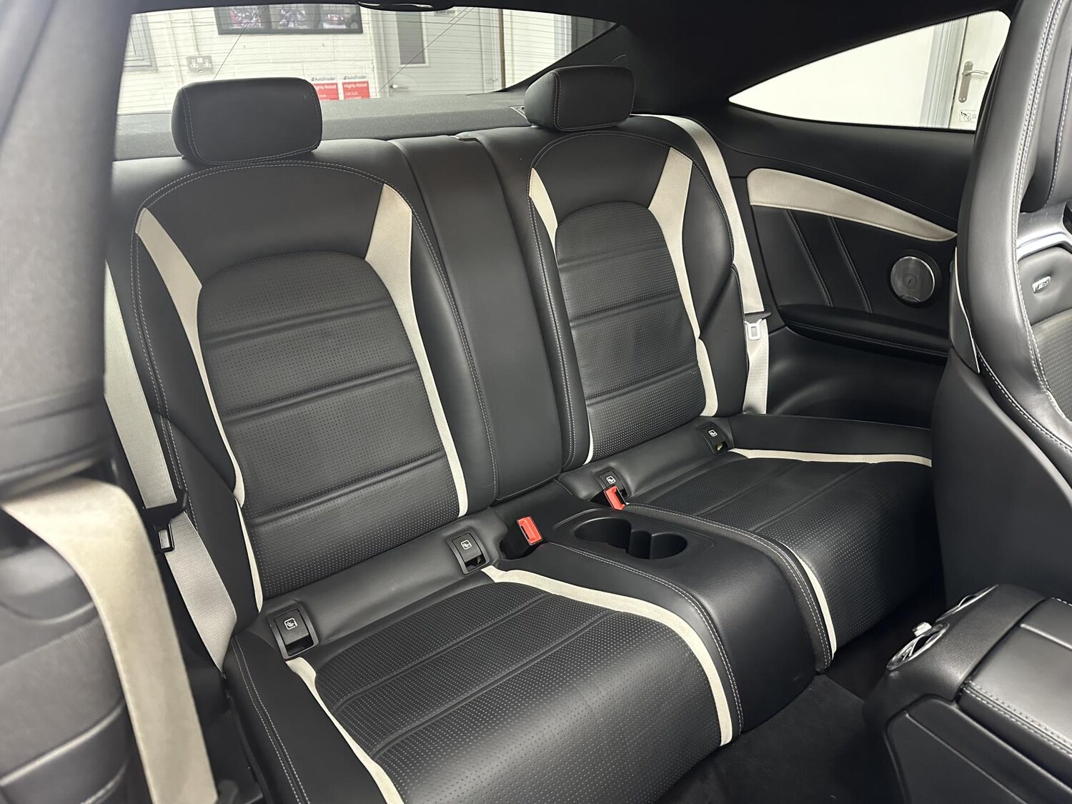 Used Mercedes-Benz C Class 2016 for sale - 77357641: Photo 32