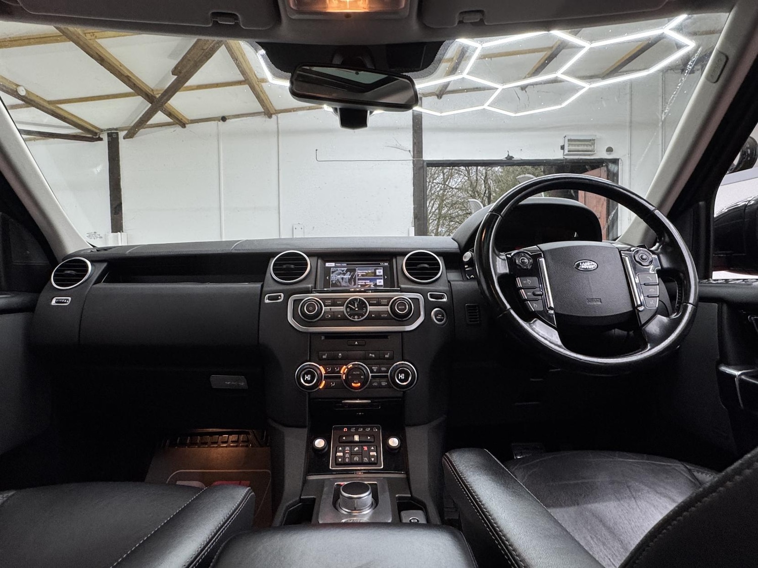 Used Land Rover Discovery 4 2016 for sale - 77151666: Photo 22