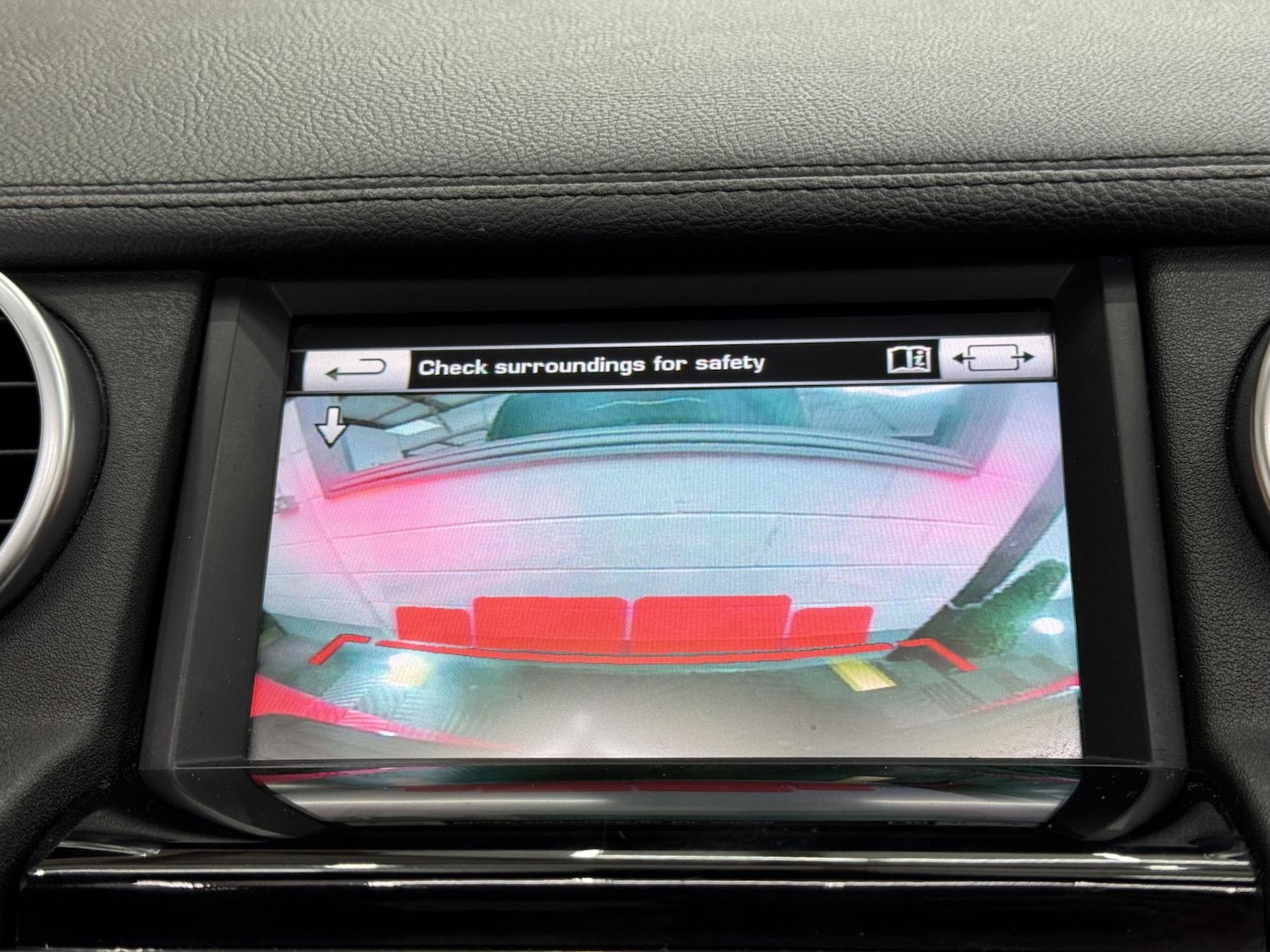 Used Land Rover Discovery 4 2016 for sale - 77151666: Photo 24