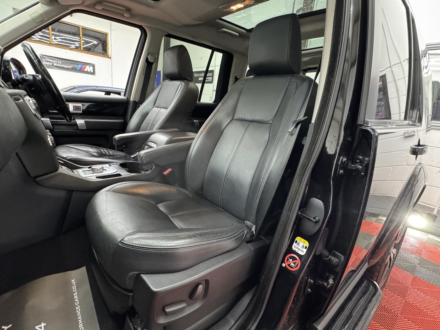 Used Land Rover Discovery 4 2016 for sale - 77151666: Photo 26