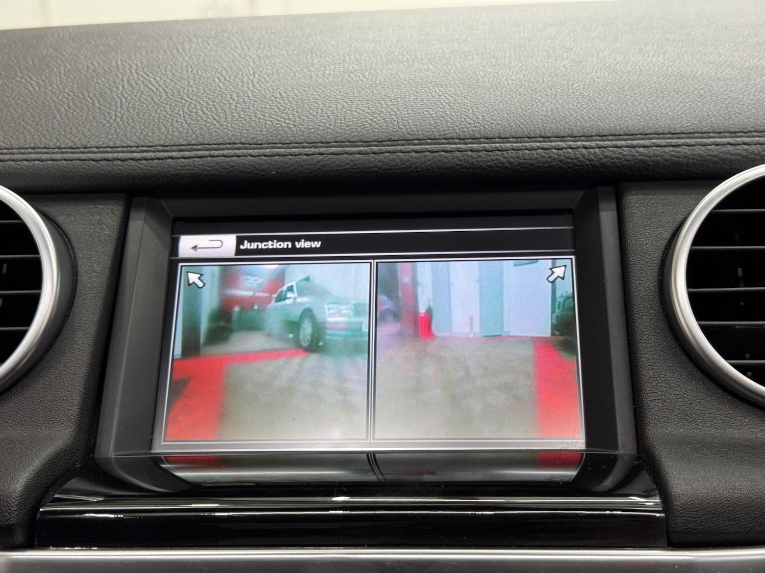 Used Land Rover Discovery 4 2016 for sale - 77151666: Photo 32