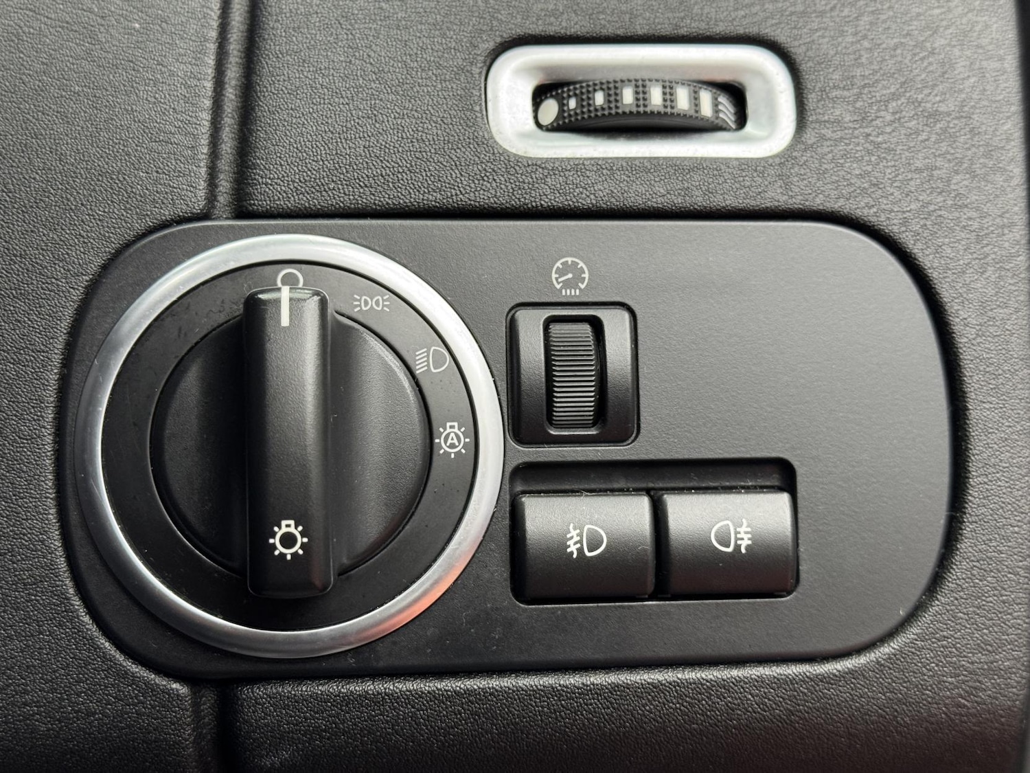 Used Land Rover Discovery 4 2016 for sale - 77151666: Photo 33