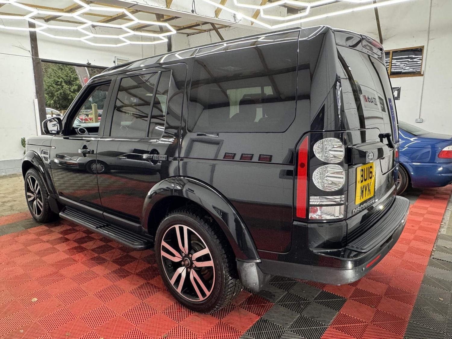 Used Land Rover Discovery 4 2016 for sale - 77151666: Photo 4