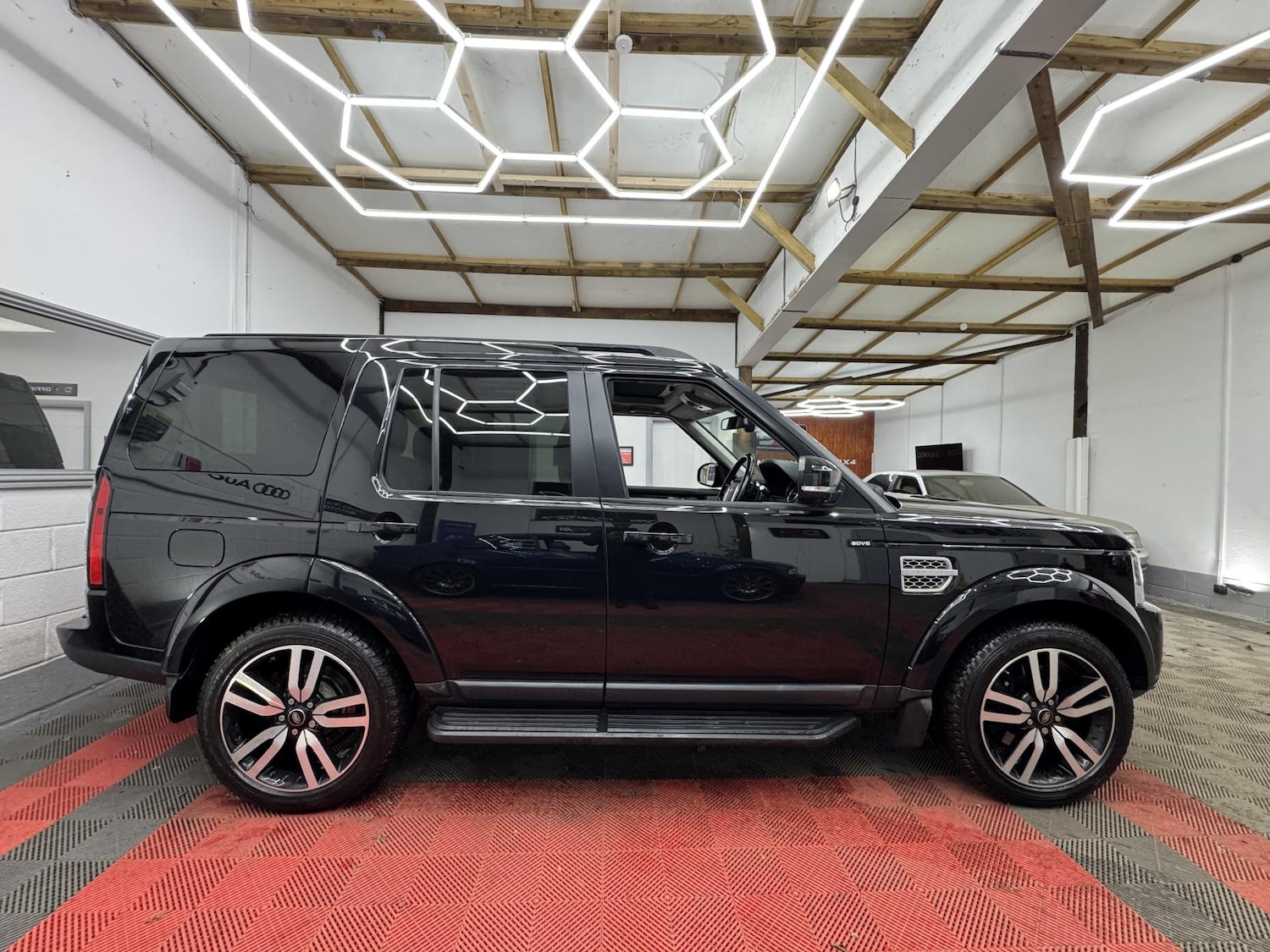 Used Land Rover Discovery 4 2016 for sale - 77151666: Photo 6