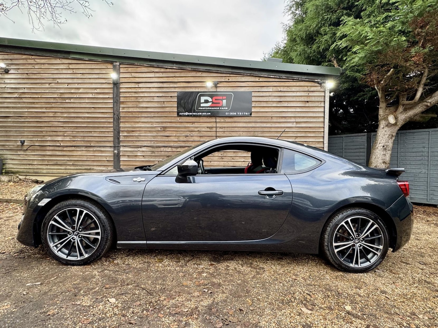 Used Toyota GT86 2013 for sale - 76631073: Photo 2